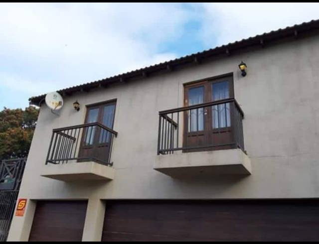 1 BEDROOM PROPERTY TO RENT IN LOCHNERHOF